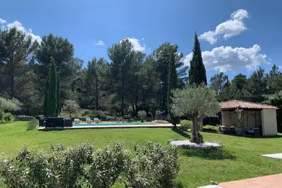 Image de Family Property In Provence, With Charming Dependency