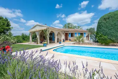 Image de Villa Vignes – Family-friendly villa in the Gard with pool, large garden and play areas