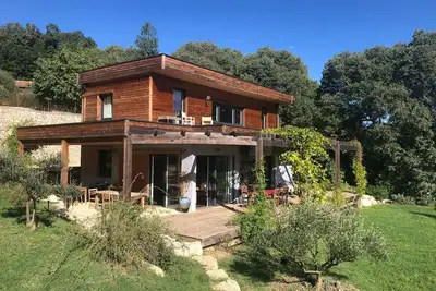 Image de Maison d’Architecte lumineuse calme construction Bioclimatique terrasse rivière