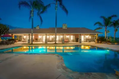 Image de Gorgeous Private Estate w\/Pool & Pickleball Court