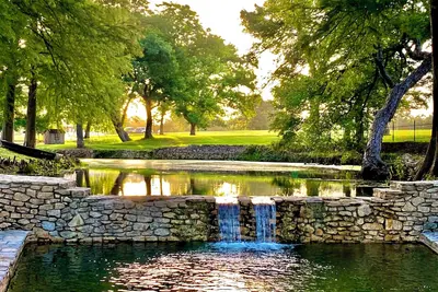 Image de Ranch House Farm Stay w/Fishing/RecCourt/Pools/Kayaks/FarmAnimals