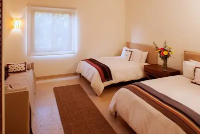 Image de Spectacular Views beachfront Los Veneros Condo