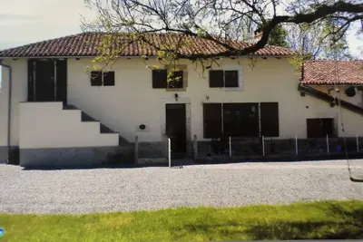 Image de Lovely detached Farmhouse on edge of village near Confolens