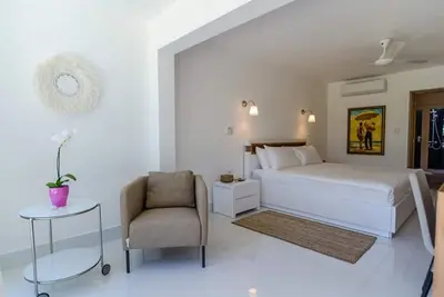 Image de Hotel room on sandy beach, all-inclusive option available