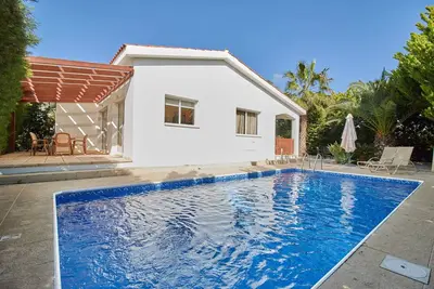 Image de Coral Bay Prime Tourist Location - 2 Bed Villa - 300m To Coral Bay Beaches -Pool