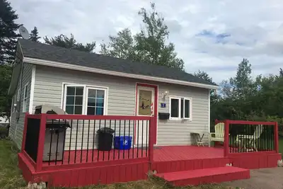 Image de lovely chalet near the beach!