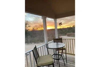 Image de Cowboy Sunset at the Orrasis