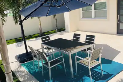 Image de Private Villa steps to Lido Beach