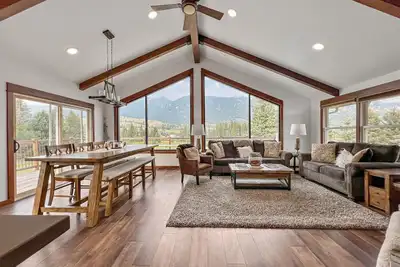 Image de Amazing Historic Montana House. Hot Tub, Large Deck, On Golf Course A++ Location