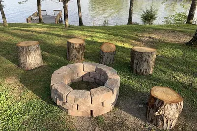 Image de Lakefront guest house on Neely Henry Lake with swim\/boat dock Canoe Creek area