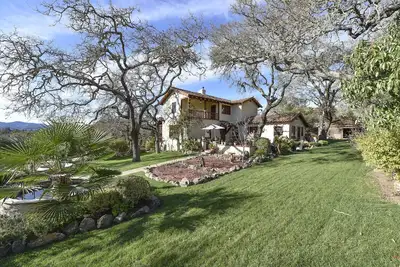 2 1/2 Acre Secluded Country Property minutes from Downtown Napa