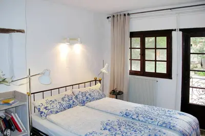 Image de Bel appartement dans une maison de vacances avec piscine, Wifi, Tv, terrasse et parking