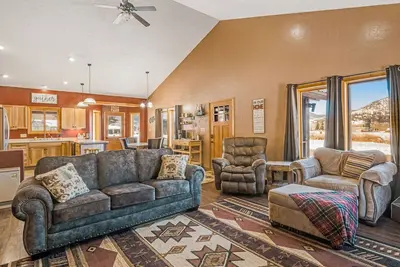 Image de Amazing mountain getaway with high-speed WiFi, foosball table & great view