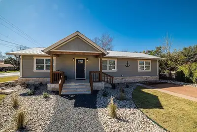 Image de Anchorage Haus - Walking distance to Downtown!