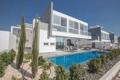 Protaras Holiday Villa Bp15 -  a villa that sleeps 7 guests  in 3 bedrooms