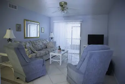 Image de Sea Woods 2bd Unit 147 - Salty Air, Sweet Retreat