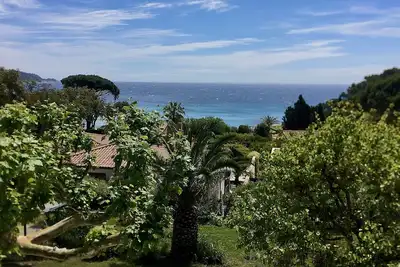Image de Appartement T2 Dans Mas Provençal à 100 m de la Plage/b