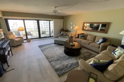 Image de Errol by the Sea-unit 521-2bd- Oceanfront Zen