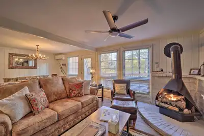 Image de White Tail Retreat w/ Shared Hot Tub & Pool Access