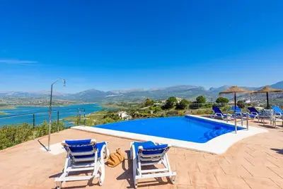 Image de Villa Adelfas Viñuela by Ruralidays