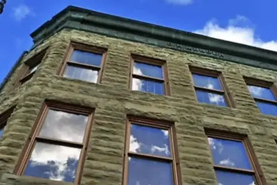 Image de Wineries, Lake & Spire - Munger Lofts Boutique