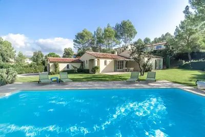 Image de Villa 3 Chambres Avec Piscine Privee Et Jardin (N°355)