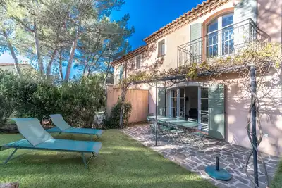 Image de Maison De Hameau 3 Chambres Avec Jardin (N°425)