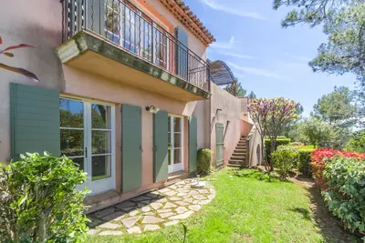 Image de Maison De Hameau 2 Chambres Avec Jardin (N°330)