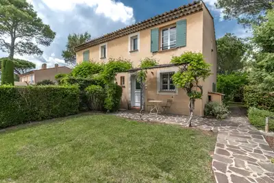 Image de Maison De Hameau 2 Chambres Avec Jardin (N°435)