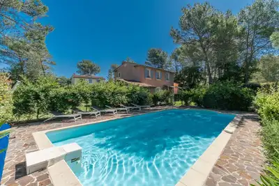 Image de Villa 4 Chambres Avec Piscine Privee Et Jardin (N°352)