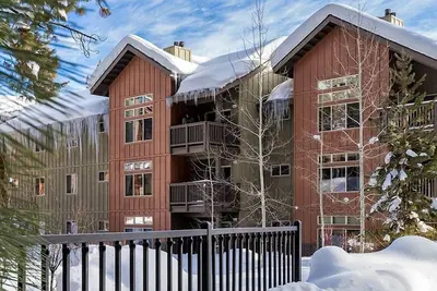 Image de Charming Lodge-Style Resort with Something to do in Every Season!