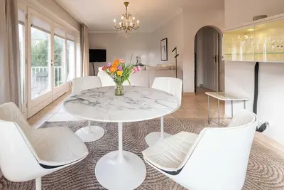 Image de Exclusive semi-detached house with approx. 120 m² and 5 rooms, for up to 4 people