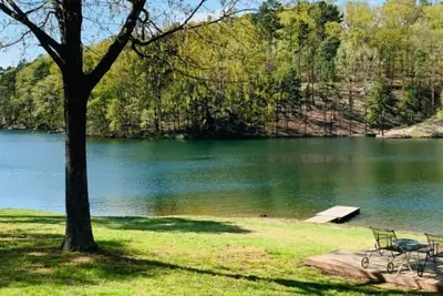 Image de Need to getaway? Best lake access in Bv!
