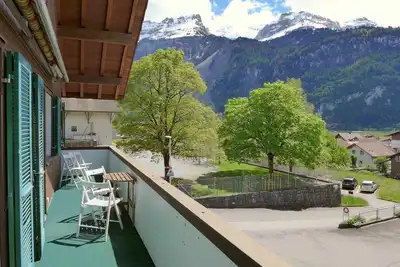 Confortable appartement pour 7 personnes avec Wifi, Tv, terrasse, vue panoramique et parking
