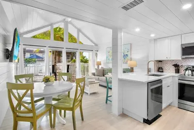 Image de Beach Condo with Pool Near Holmes Beach