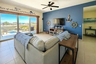 Image de Glamorous Condo with Amazing Sunset #N402