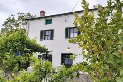 Image de Maison de vacances Supetarska Draga pour 2 - 5 personnes avec 2 chambres à coucher - Maison de vacan
