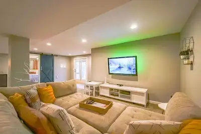 Image de The Hummingbird Hideaway with a Hillside View