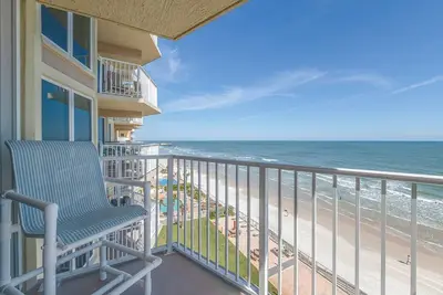 Image de Oceanfront Living at its Finest! - 603 Shores Club - Traffic Free Beach