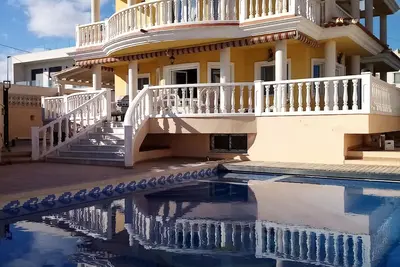 Villa à Calabardina à 600 m de la mer et de petits commerces