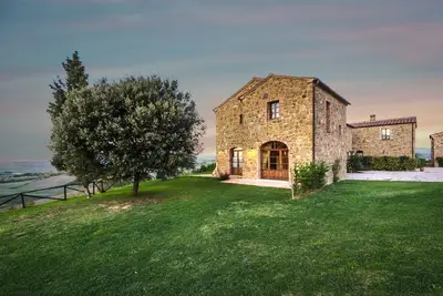 Image de Maison de rêve toscane dans la vallée du Val d'Orcia