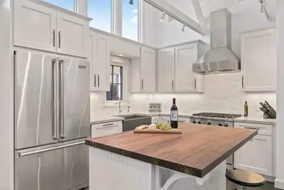 Image de Carmel's Wy Knot: Beautiful remodel in Carmel-by-the-Sea!