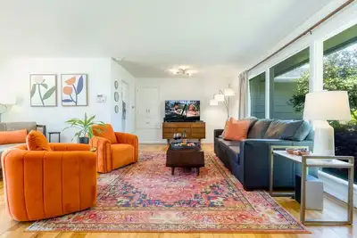 Image de Crestview House · Crestview, Updated Ranch-Style Home Close to Town