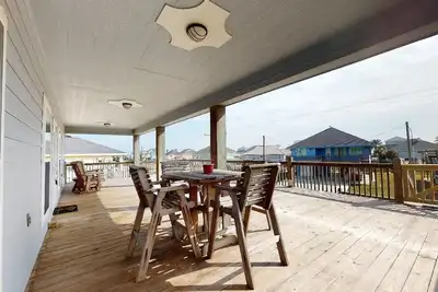 Image de Bee Bee's Place: 4 Br, 3. 5 Ba House in Port Bolivar, Sleeps 10