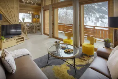 Image de Helios View Lodge - base idéale skis aux pieds pour 6 - Atherac Location
