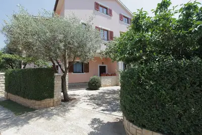 Image de Appartement avec grande terrasse et accès direct au jardin