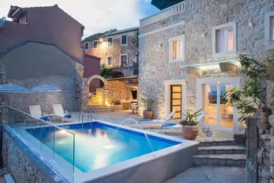 Image de Maison de vacances Gornje Tučepi pour 1 - 4 personnes avec 2 chambres à coucher - Maison de vacances