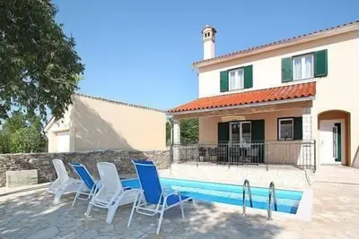 Image de Maison de vacances Kanfanar pour 1 - 6 personnes avec 2 chambres Ă coucher - Maison de vacances