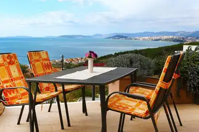 Image de Appartement de vacances Podstrana pour 1 - 5 personnes avec 2 chambres à coucher - Appartement de va