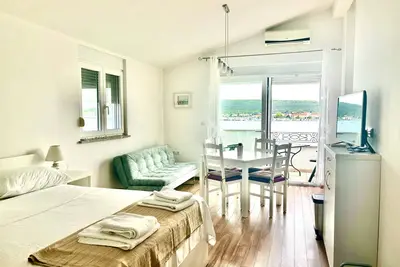 Garçonnière prés de la plage Sukosan, Zadar (As-9711-a)